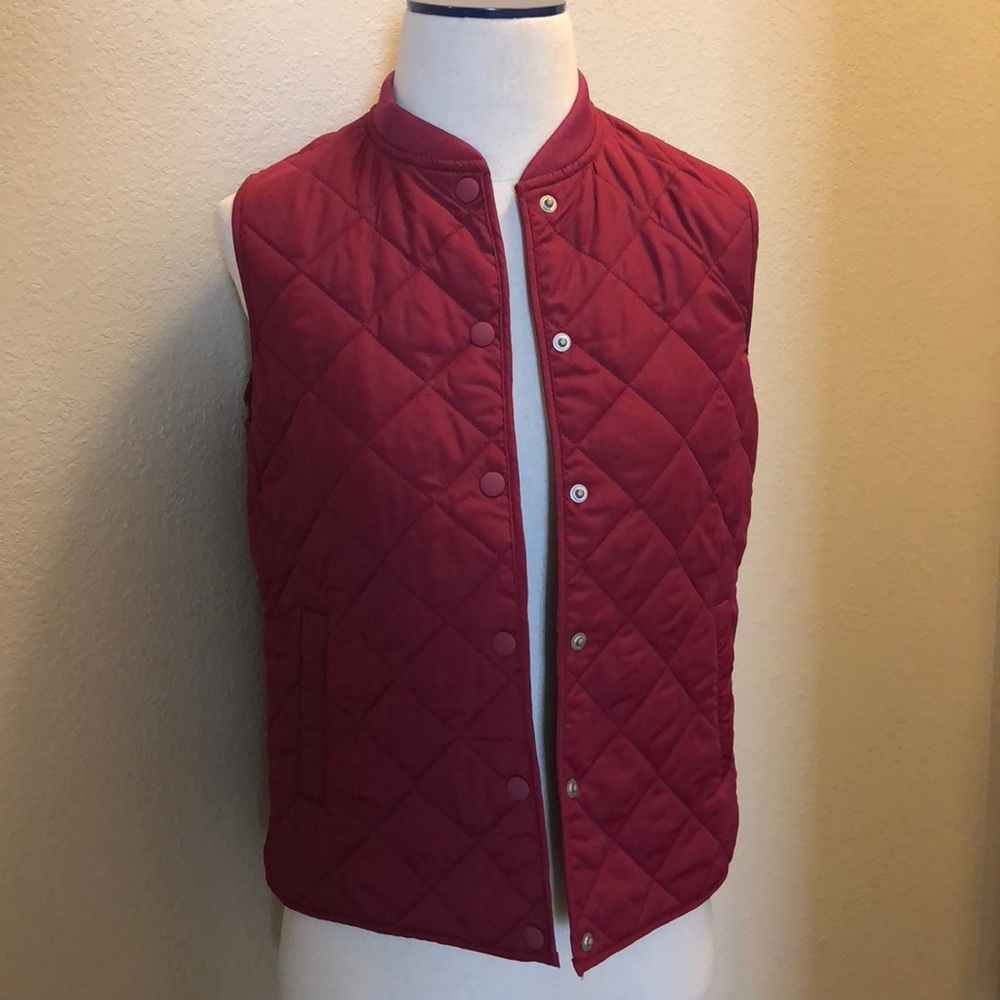Gap quilted vest